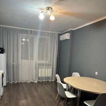 Сдается Многокомнатная квартира, 93 м²