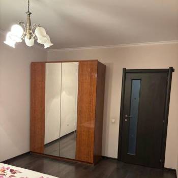 Сдается Многокомнатная квартира, 93 м²