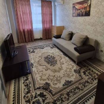 Сдается 1-комнатная квартира, 37 м²