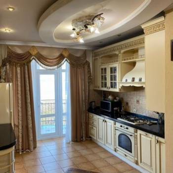 Продается Многокомнатная квартира, 250 м²
