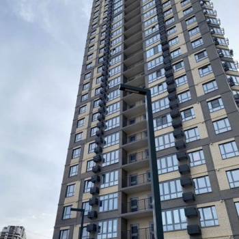 Продается 1-комнатная квартира, 46 м²