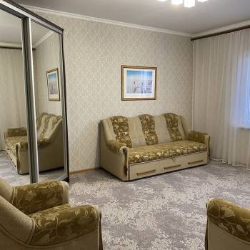Продается 1-комнатная квартира, 43 м²