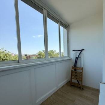 Продается 1-комнатная квартира, 36 м²