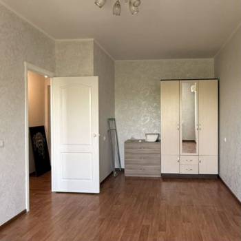 Продается 1-комнатная квартира, 36 м²