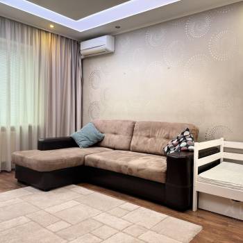Сдается 2-х комнатная квартира, 65 м²