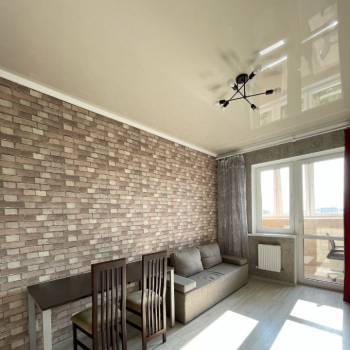 Сдается 1-комнатная квартира, 52 м²
