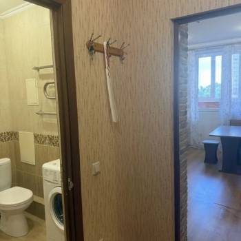 Сдается 1-комнатная квартира, 50 м²