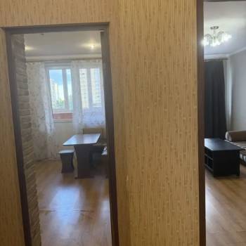 Сдается 1-комнатная квартира, 50 м²