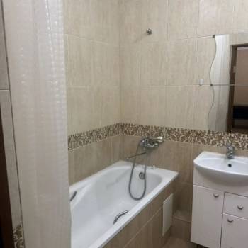 Сдается 1-комнатная квартира, 50 м²