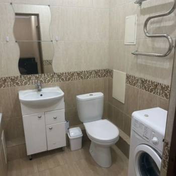 Сдается 1-комнатная квартира, 50 м²