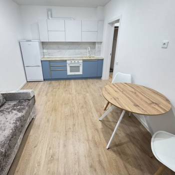 Сдается 1-комнатная квартира, 35 м²