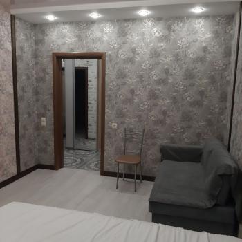 Сдается 1-комнатная квартира, 42 м²