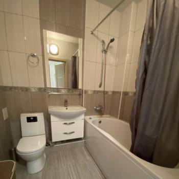 Сдается 1-комнатная квартира, 39 м²