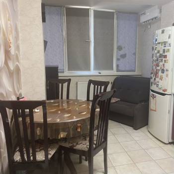Продается 1-комнатная квартира, 41,4 м²