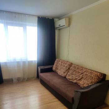 Сдается 1-комнатная квартира, 42,3 м²
