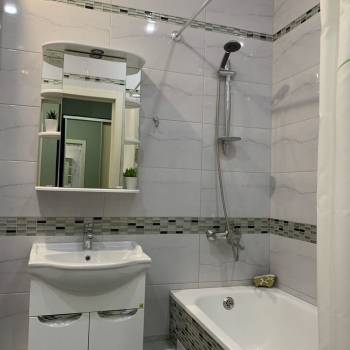 Сдается 1-комнатная квартира, 55 м²
