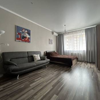 Сдается 1-комнатная квартира, 55 м²