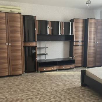 Сдается 1-комнатная квартира, 46 м²
