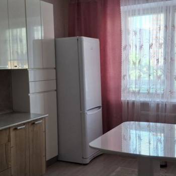 Сдается 2-х комнатная квартира, 60 м²