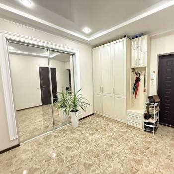 Продается 2-х комнатная квартира, 75 м²