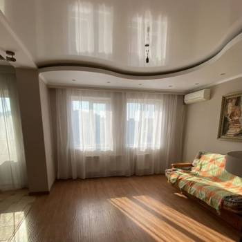 Продается 1-комнатная квартира, 45 м²