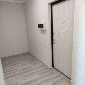 Продается 1-комнатная квартира, 42 м²