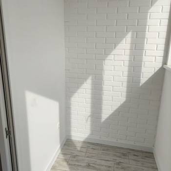 Продается 1-комнатная квартира, 42 м²