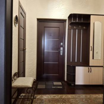 Продается 1-комнатная квартира, 42,5 м²