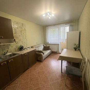 Сдается 1-комнатная квартира, 36,8 м²