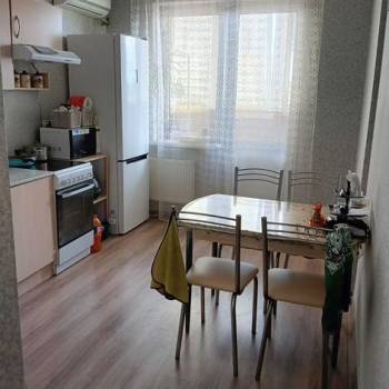 Сдается Многокомнатная квартира, 82,2 м²