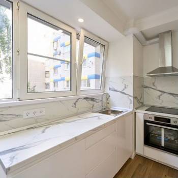 Продается 1-комнатная квартира, 45 м²