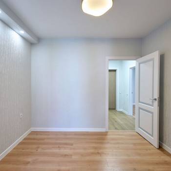 Продается 1-комнатная квартира, 45 м²