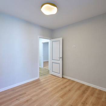 Продается 1-комнатная квартира, 45 м²