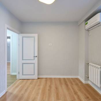Продается 1-комнатная квартира, 45 м²