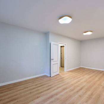 Продается 1-комнатная квартира, 45 м²