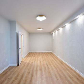 Продается 1-комнатная квартира, 45 м²