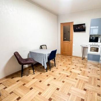 Продается Многокомнатная квартира, 96,7 м²