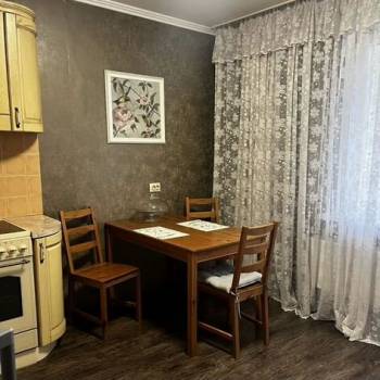 Сдается 2-х комнатная квартира, 58 м²