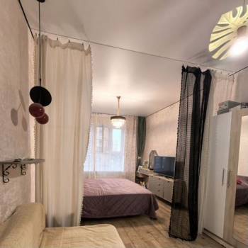 Сдается 1-комнатная квартира, 42 м²