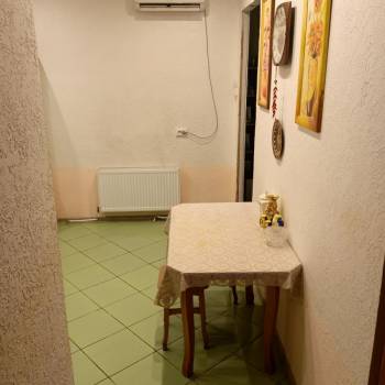 Продается 1-комнатная квартира, 37 м²