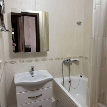 Сдается 1-комнатная квартира, 39 м²