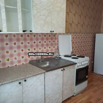 Сдается 1-комнатная квартира, 37 м²
