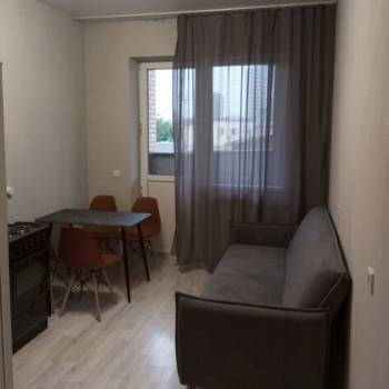 Сдается 1-комнатная квартира, 50 м²