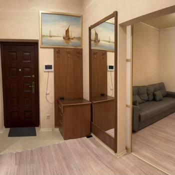 Сдается 1-комнатная квартира, 47 м²