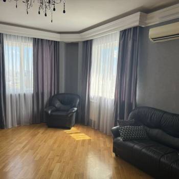 Сдается 2-х комнатная квартира, 87,6 м²