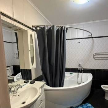 Сдается 2-х комнатная квартира, 87,6 м²