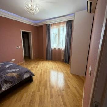 Сдается 2-х комнатная квартира, 87,6 м²