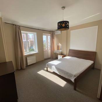Сдается 1-комнатная квартира, 42 м²