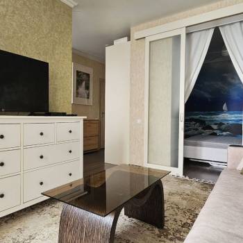 Сдается 1-комнатная квартира, 50 м²
