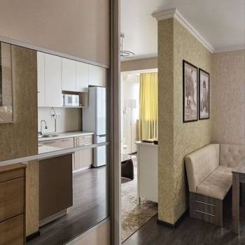 Сдается 1-комнатная квартира, 50 м²